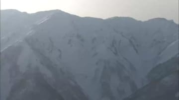 標高1800mの山頂から600m下ったあたりか…未整備の雪山で“バックカントリー”の男性2人が遭難 14日朝から捜索再開