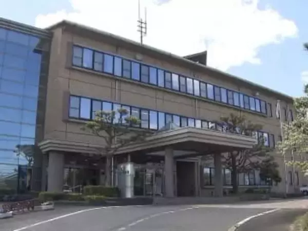 寝たきりの76歳女性が死亡…木造2階建ての住宅で火事 ファンヒーターの周囲が燃えていて近くの毛布に引火か