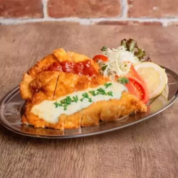 黄金のあんかけスパにジャンボチキンカツ…洋食と喫茶で地域をつなぐ名古屋に誕生したアーリーアメリカンカフェ