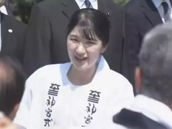 ラッコの“イカ耳ジャンプ”も鑑賞…週末に三重県を訪問された愛子さま 式年遷宮に向けた「お木曳」にも笑顔で参加