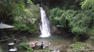 20代外国人は川遊びで滝壺へ飛び込み…愛知と岐阜の川で男性2人がそれぞれ溺れて死亡 もう1人はアユ釣り中に