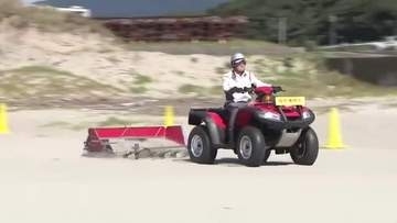 1時間で約30袋分…ホンダの販売会社の社員や小中学生がビーチクリーン活動 バギーに付けた機材で走りながら回収