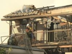 小学校に隣接も延焼なし…名古屋市昭和区で住宅火災 中にいた住人の高齢女性は自力で避難 消火活動続く