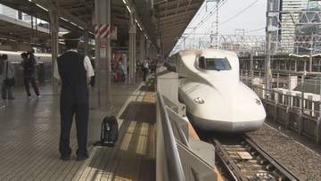朝から帰省客らの姿…名古屋駅でUターンラッシュのピーク 中部空港の国際線も帰国のピークで6800人余りが到着予定