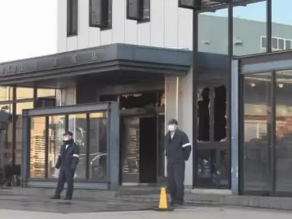 1人で事務作業中に出火…金属のリサイクルなど行う会社で火事 火が出た1階で従業員の41歳男性を発見も死亡