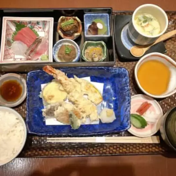 柳橋市場直送の鮮魚と出汁にこだわる…名古屋駅エリアで楽しむ刺身や天ぷらのランチと日本酒豊富な夜メニュー