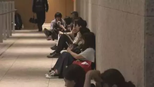 タクシー“300人待ち”も…名古屋にあふれた帰宅困難者に“地震想定”の退避施設を初運用 開設に踏み切った市の判断は