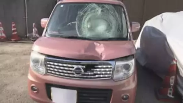 速度超過で走行か…道路を歩いて渡っていた70代位の女性が車にはねられ意識不明の重体 40歳運転手を逮捕