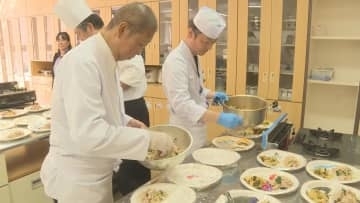 避難所となる中学校で実演…災害時に“炊き出し支援” 飛騨市と地元の調理師会が協定 中学生「とても安心した」