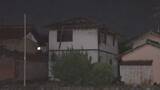 「住人の49歳男性と連絡取れず…鉄筋2階建ての住宅がほぼ全焼する火事 焼け跡から身元不明の1人の遺体見つかる」の画像1
