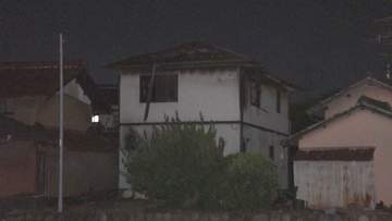住人の49歳男性と連絡取れず…鉄筋2階建ての住宅がほぼ全焼する火事 焼け跡から身元不明の1人の遺体見つかる