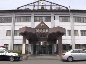 背後から両脇付近持って突き放したか…放課後等デイサービスで7歳男の子に暴行加えた疑い 68歳従業員の女を逮捕