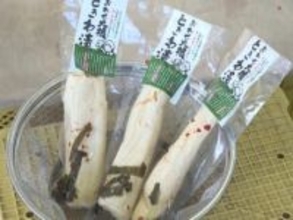 塩漬けした大根をカツオ節等入った調味液に…三重県尾鷲市で郷土料理「ときわ漬け」づくりが最盛期 約2トンを出荷予定