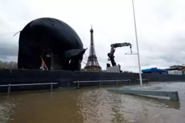 【パリ五輪】トライアスロンのスイム中止も　セーヌ川は「潜在的な危険がある」