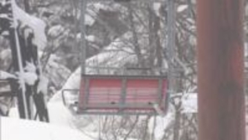 リフト降り損ね20代女性が宙づりに　心肺停止の状態で病院に搬送【長野・小谷村】