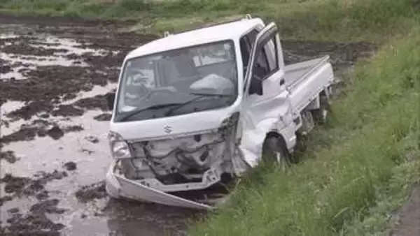 小諸市で軽トラックと軽乗用車が出合い頭に衝突　軽トラック運転の78歳男性が重体　軽乗用車運転の67歳女性が大けが　信号や標識のない交差点【長野】