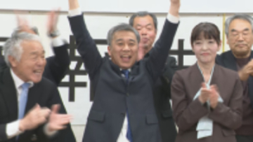 「住みやすい暮らしやすい伊那市に…」　伊那市長選で新人の吉田浩之さん63歳が初当選　1万3617票を獲得し現新三つどもえの争い制す【長野】