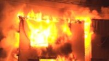 【動画あり】炎に包まれ激しく燃える…住宅３棟焼く火事けが人なし【長野・諏訪市】