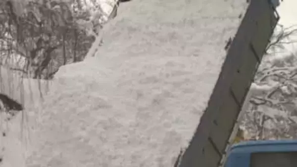 いいやま雪まつりに向けて雪像作りへ…雪の搬入始まる【長野】