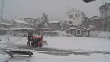 強い寒気 北部の山沿い中心に雪　野沢温泉は24センチの積雪　13日明け方まで雪の見込み【長野】