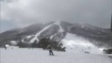 斑尾高原スキー場で雪崩発生　5人巻き込まれ4人搬送　骨折などの大けが【長野・新潟】