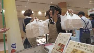 「完売してほしい！」高校生が開発したオリジナル商品の合同販売会　商業を学ぶ県内６校と松本大学が参加　山形村の商業施設で開催【長野】