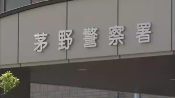 道路に停まっていた軽乗用車に軽トラックが追突　８２歳の男性が意識不明の重体　茅野市の県道で【長野】