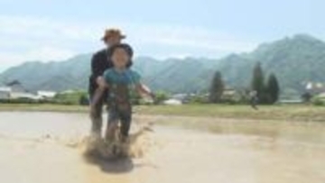 田園地帯に響く笑い声　上田市でどろんこ運動会　地元の自然に親しんでもらおうと初開催　「どろどろで気持ちいい」【長野】