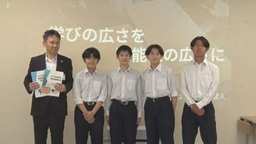 中学生が教育長に直談判「プリントとタブレットを机に縦に置きたい」　机拡張パーツの導入求める【長野・松本市】