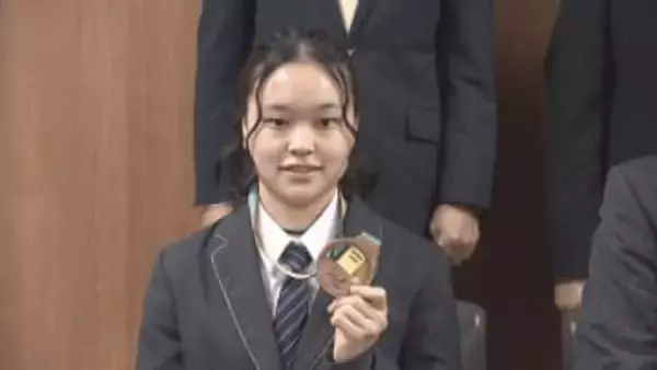 アジアユースパラ競技大会で卓球女子シングルス銅メダルの小澤珠花選手　将来の目標は「パラリンピックに行けたらいいな」【長野】