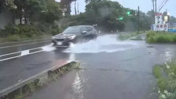 【台風6号】長野県から遠ざかる　地盤緩んでいるため河川の増水・土砂災害に注意を　「特急あずさ」始発から18本運休　停電3600戸　公立高校10校が休校に