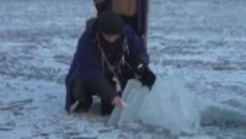 「諏訪湖！頑張れ！」寄せ氷の厚さ12センチに！　8シーズンぶりの御神渡り出現に期待【長野】