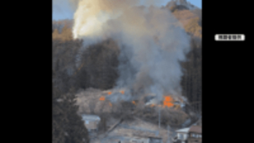 ３連休初日に温泉街近くで山林火災　たき火の火が燃え広がったか…消火活動続く【長野県上田市・２１日午後８時現在】