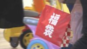 「人いっぱい見るものもあって」去年秋に開業のイオンモール須坂で元日から初売り【長野】