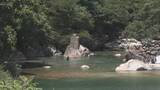 「川遊び中の水難防止を　レジャースポット・阿寺渓谷で警察が啓発活動　水難事故はすでに去年に並ぶ　大人もライフジャケットの着用を【長野】」の画像1