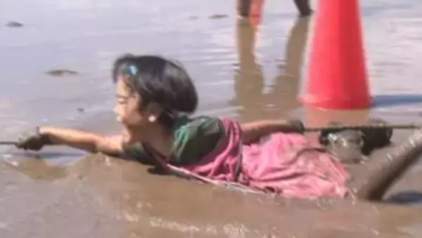 海なし県の「海の日」は“泥だらけ”！　その名も「べとリンピック」　水を張った畑で楽しむ運動会【長野・南箕輪村】