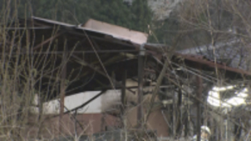 松本市で火事　住宅と倉庫あわせて3棟を焼く　焼け跡から１人の遺体　住人と連絡取れず【長野】