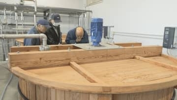 地元産の二条大麦を使ってウイスキーの仕込み　3年以上熟成し販売へ【長野・宮田村】