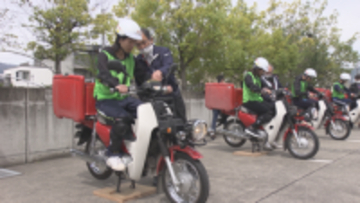 新人配達員が伝統の「赤いバイク」乗務訓練　走りの基本学ぶ【長野】