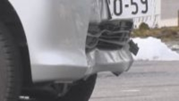 ドラッグストアにワンボックスカーが突っ込む　店内にいた女性客（58）が搬送けが【長野】