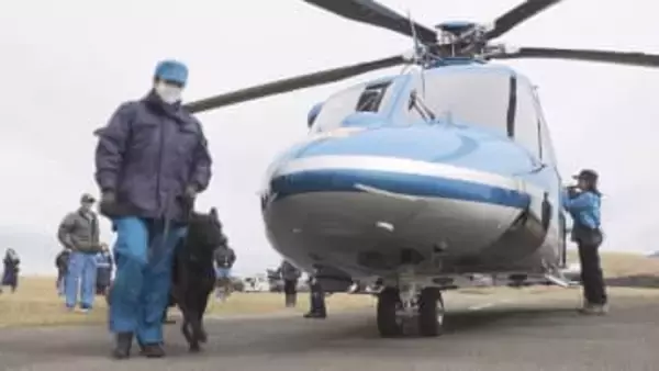 １秒でも早く現場へ！警察犬がヘリコプターに乗って訓練【長野】