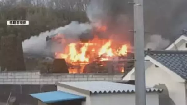 東御市で住宅全焼　焼け跡から2人の遺体見つかる　住人の高齢夫婦と連絡取れず　身元の確認進める【長野】