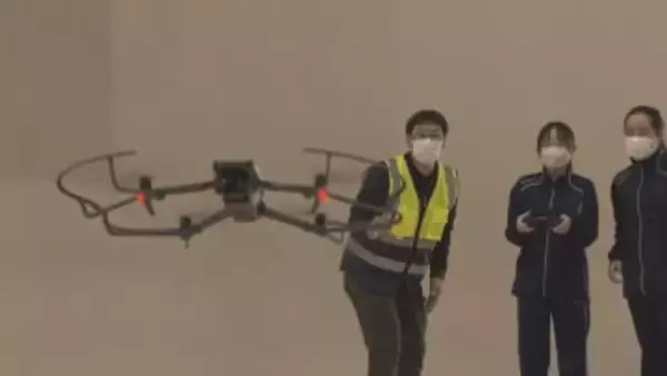 「細かい動きが難しい」中学校でドローン体験学習　操縦やルールなど学ぶ【長野・松本市】