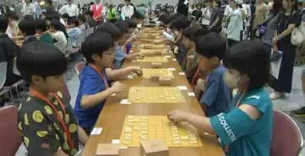 子どもたちが将棋の腕前競う／テーブルマークこども大会