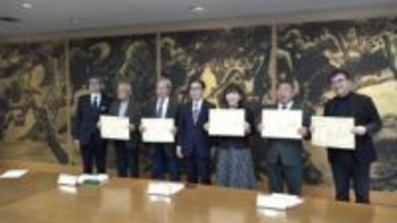 香川県庁で「かがわヒノキ」使った建築物コンクール表彰式【香川】