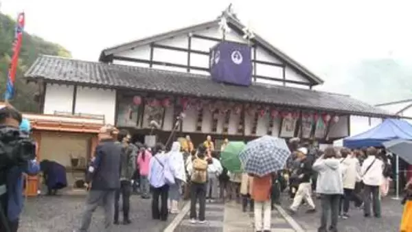 四国こんぴら歌舞伎大芝居が開幕／琴平町の旧金毘羅大芝居で４月２６日まで【香川】