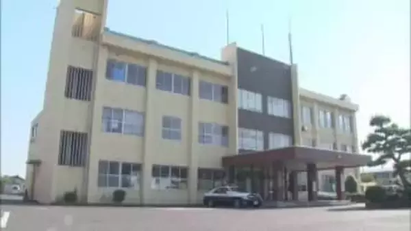 【速報】境港市のスーパーで強盗事件　刃物のようなもので2人の店員脅し現金奪い逃走（鳥取）