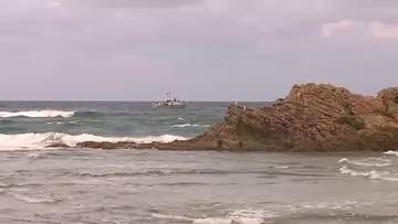 【続報】浦富海岸で水難事故…10代男性3人流され1人が行方不明　海保が夜間も捜索継続　（鳥取）