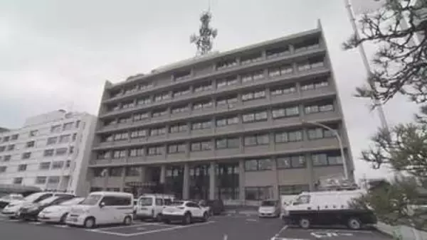 岡山県警の22歳警察官の男が不同意性交等容疑で逮捕　島根県東部の20代女性を押し倒し暴行か
