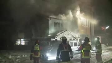 【続報】鳥取市の住宅火災で焼け跡から1人の遺体　住人の高齢女性が行方不明　同居の息子は外出中（鳥取）